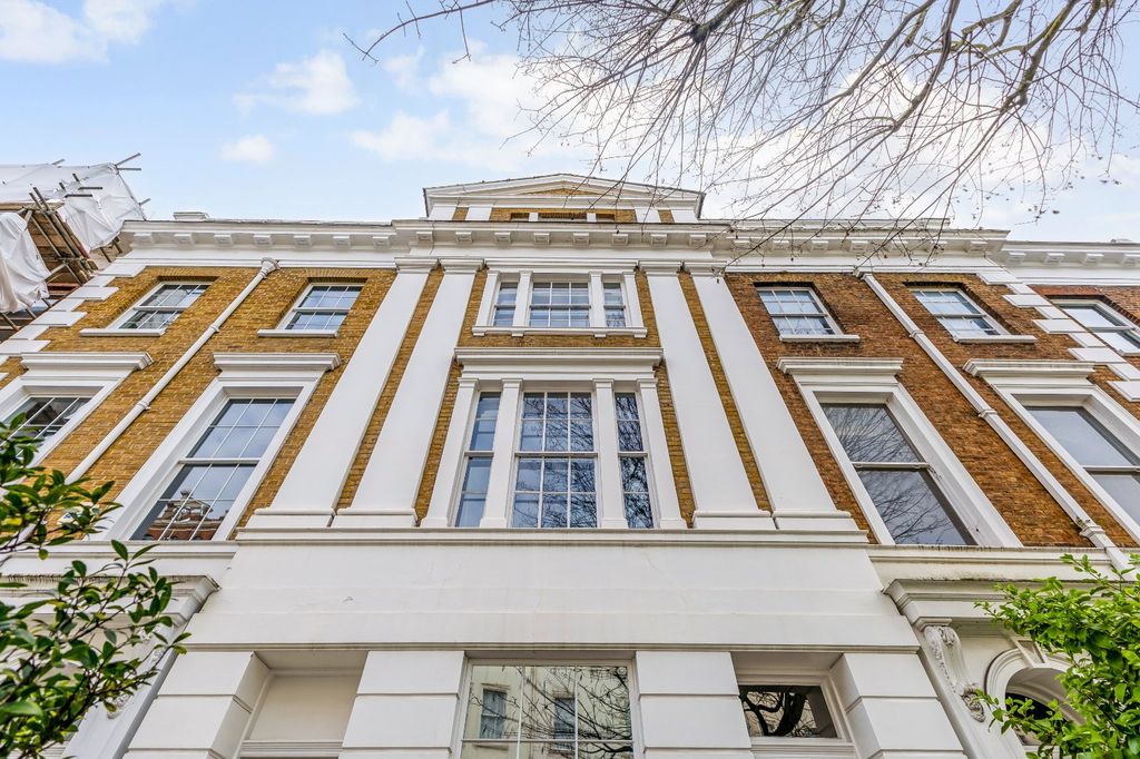 Property photo 3 of 27 Exterior