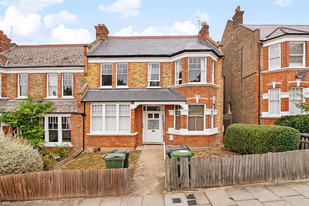 Property photo 1 of 12