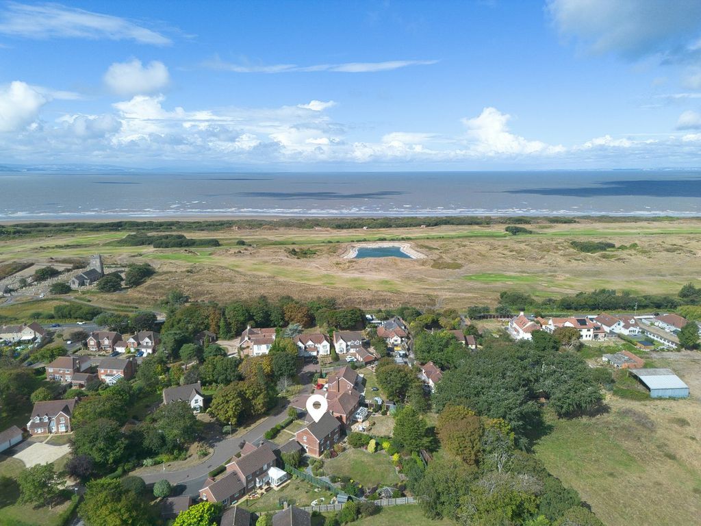 Property photo 2 of 39
