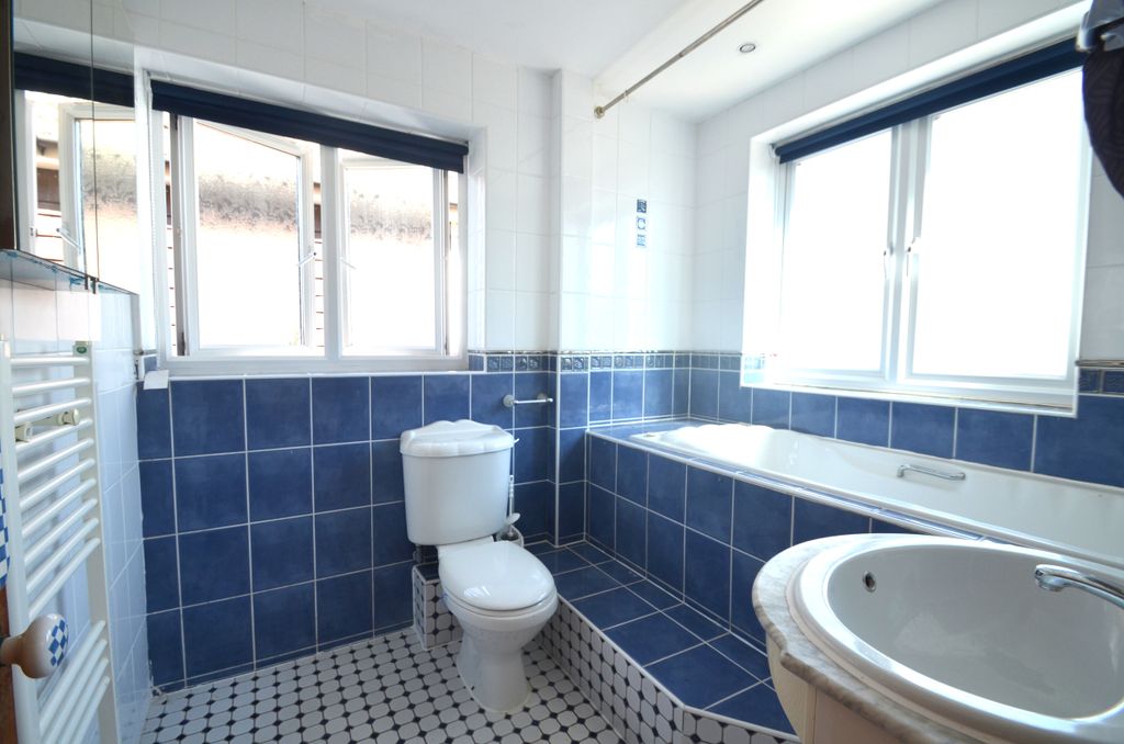 Property photo 3 of 11 New Street Bath 2