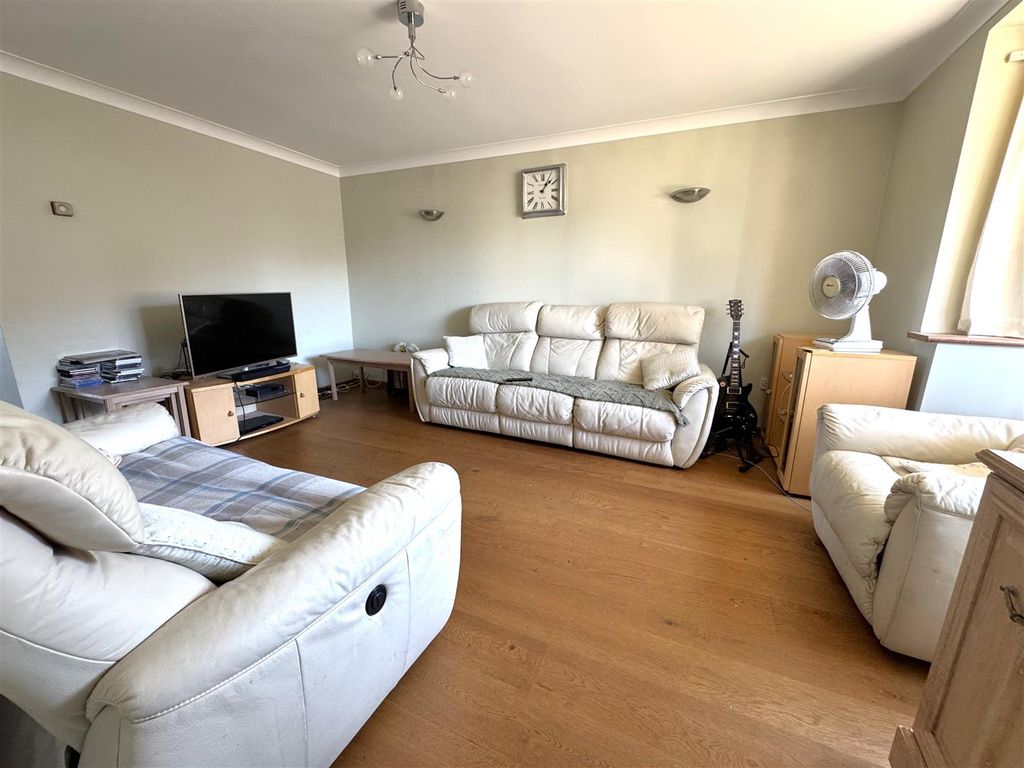 Property photo 3 of 10 Img_8895.Jpg