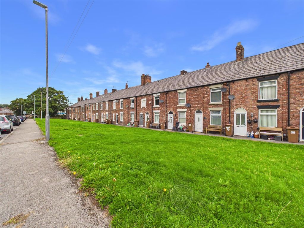 Property photo 1 of 14 Cam04645G0-Pr0124-Still014.Jpg