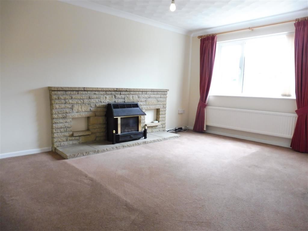 Property photo 3 of 13 Living Room