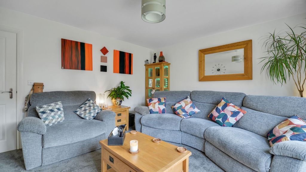 Property photo 3 of 15