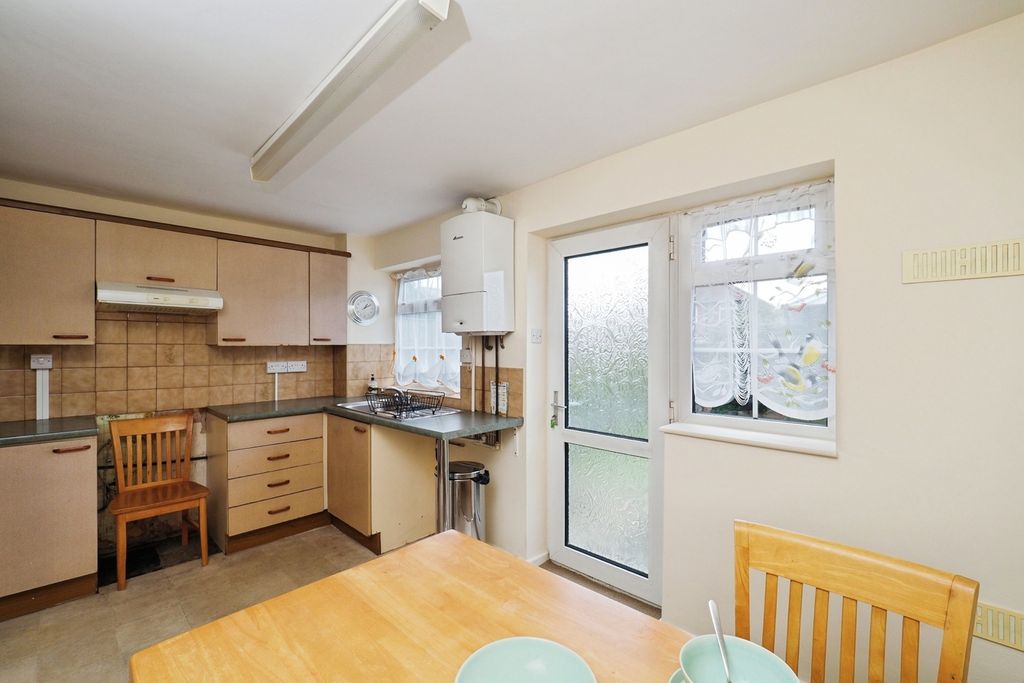 Property photo 2 of 17 Photo