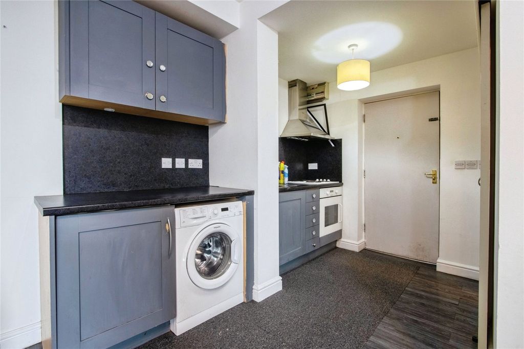 Property photo 2 of 5