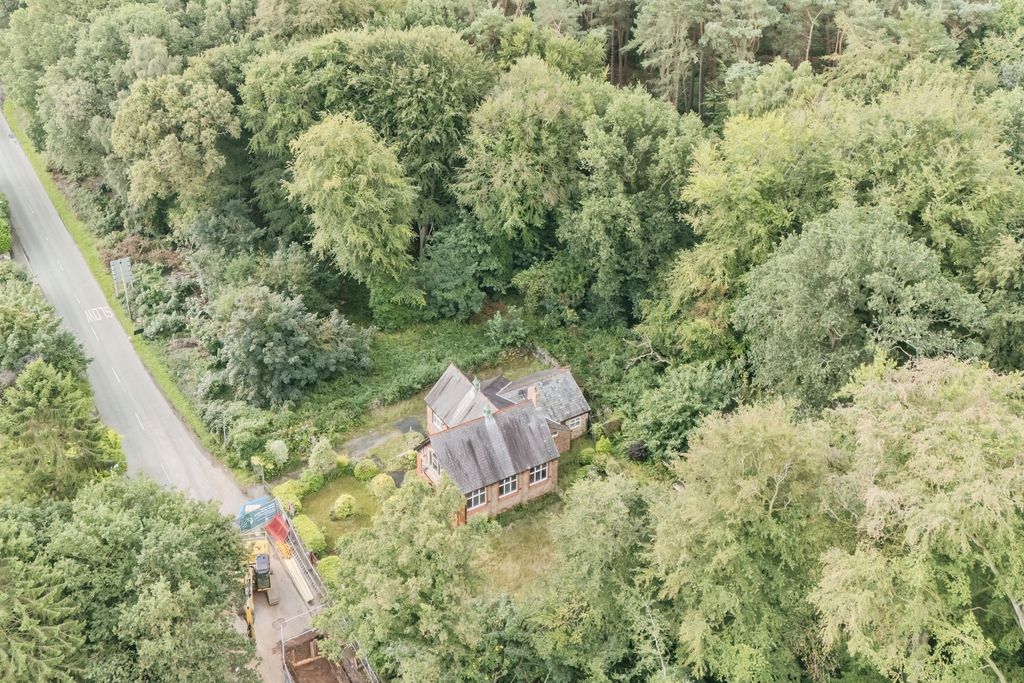 Property photo 3 of 28