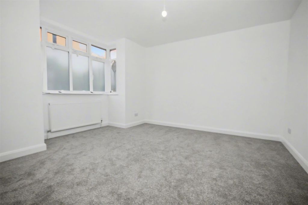 Property photo 3 of 13 Img_8074.Jpg