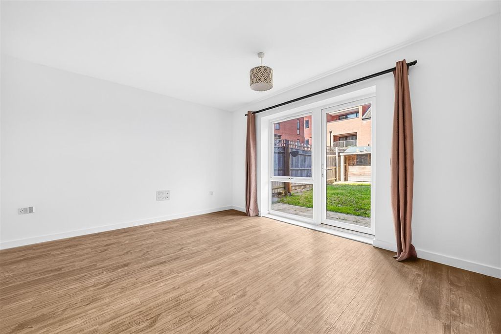 Property photo 2 of 18 12.Jpg