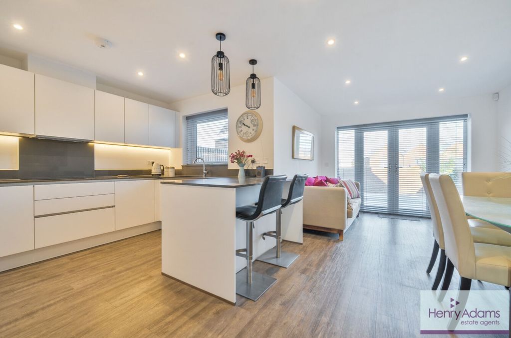 Additional image 4 of 3 bed semi-detached house for saleFrancis Rose Way, Liss GU33
