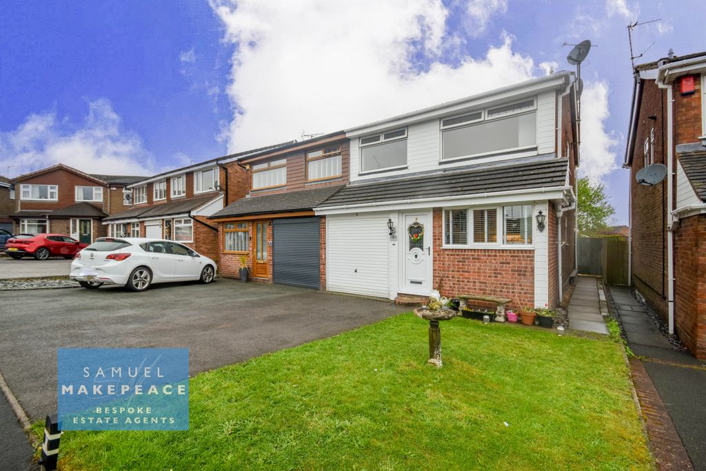 Property photo 1 of 31 Three Bedroom Semi Detached Property With Field Views