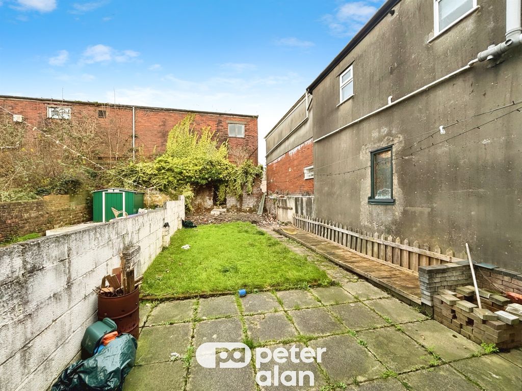 Property photo 3 of 8