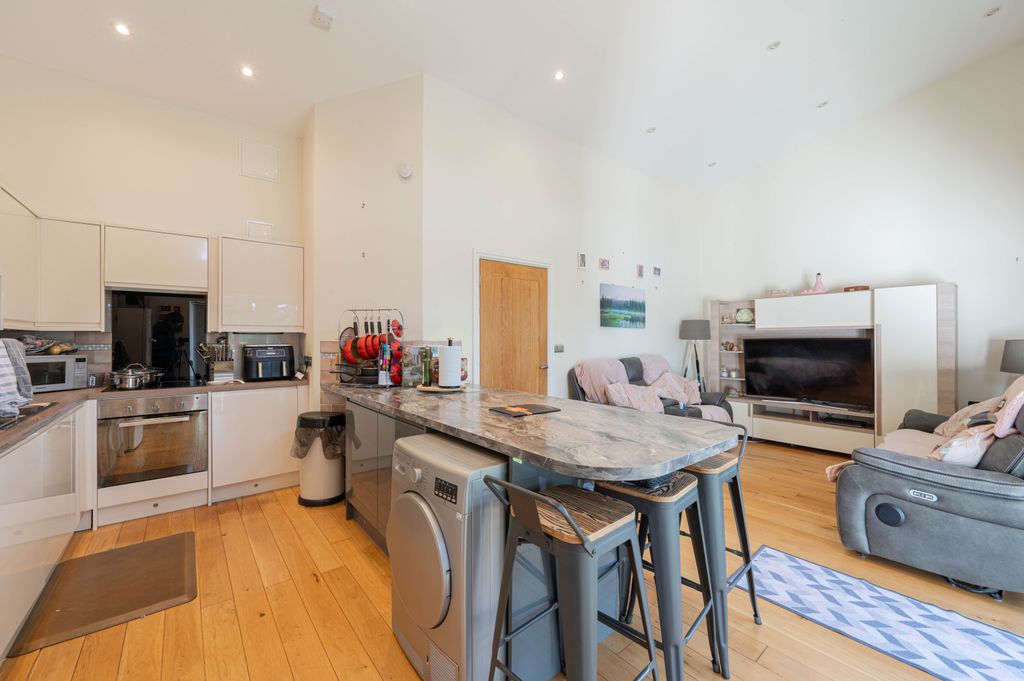 Property photo 2 of 16 Dsc_1890-Hdr