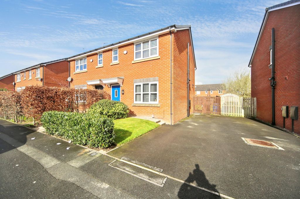 Property photo 1 of 23