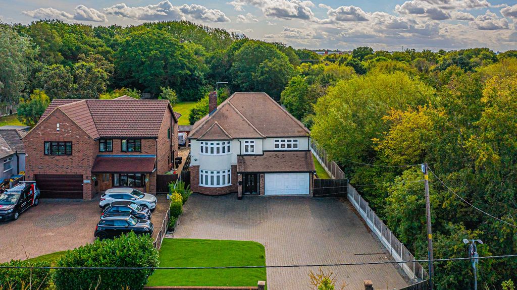 Property photo 3 of 50