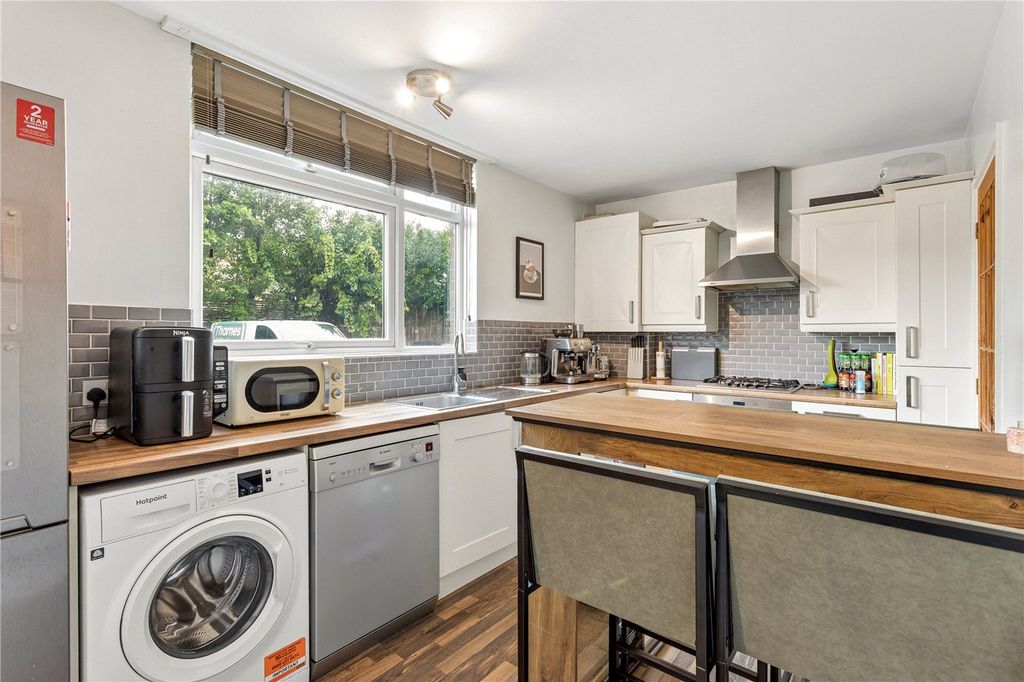 Property photo 2 of 11 Picture No. 07