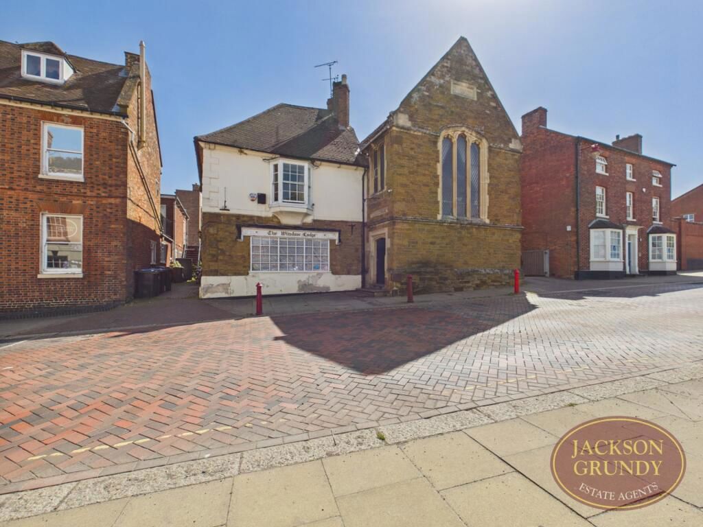 Property photo 1 of 18