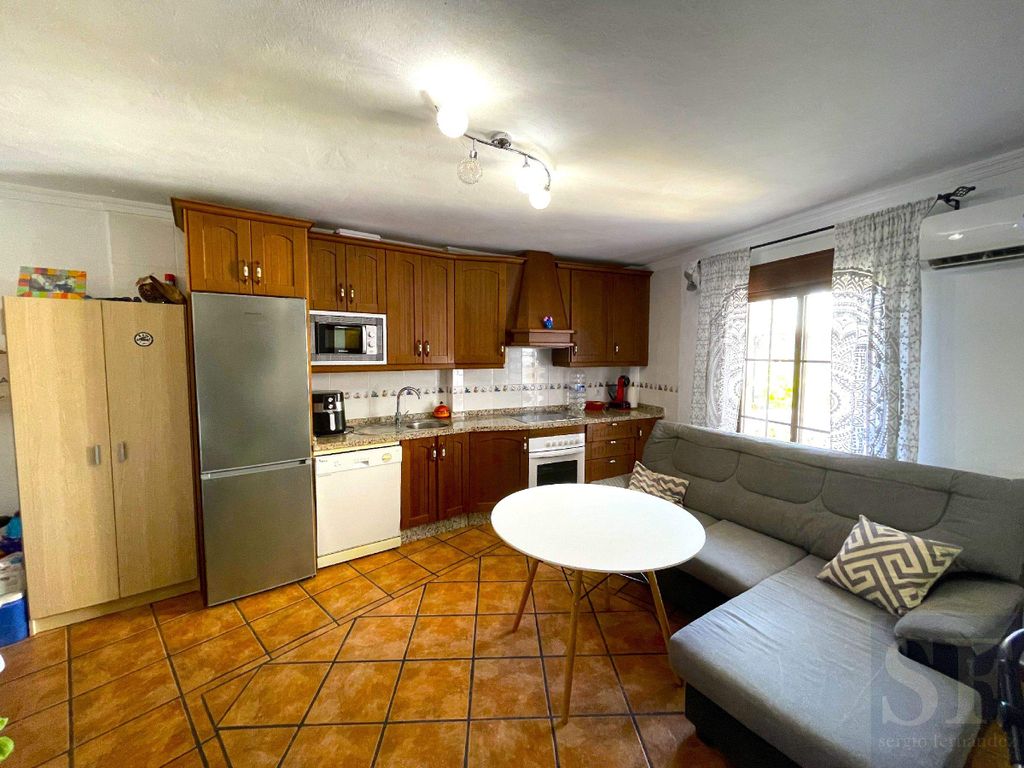 Property photo 3 of 19