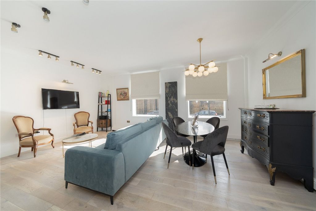 Property photo 3 of 12 A085i00000Sc41Caat_Cso240126_07.Jpg