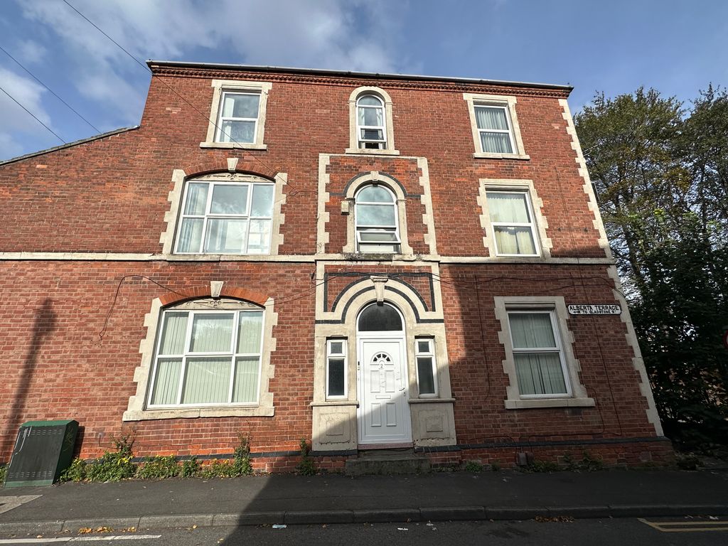 Property photo 1 of 8