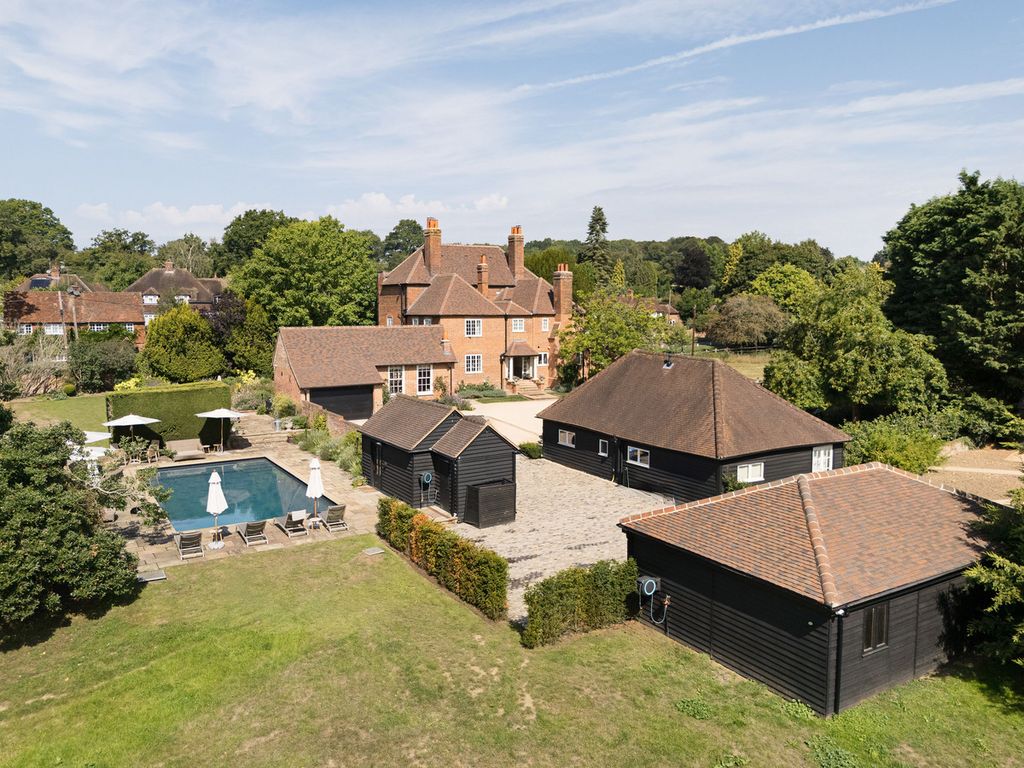 Property photo 3 of 37