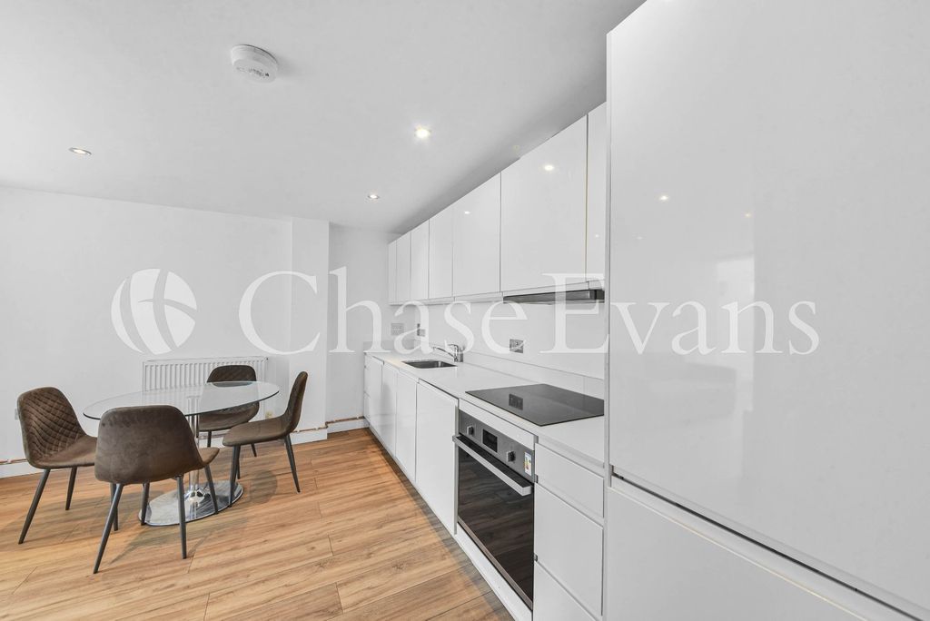 Property photo 2 of 16 Kitchen