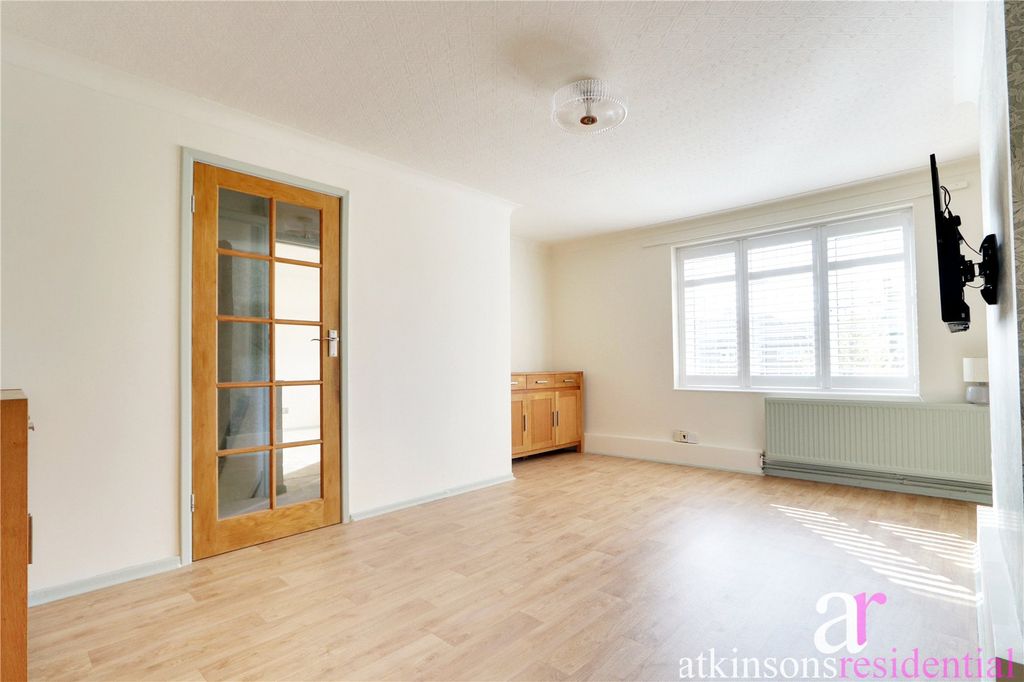 Property photo 3 of 14 Picture No. 22