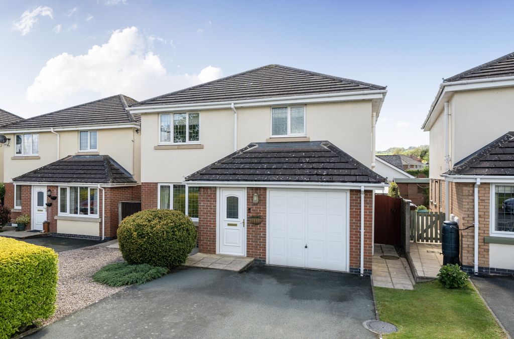 Property photo 1 of 22 -6A06Ebc5d39E6-l-1457366-22-6A049Caa8468F