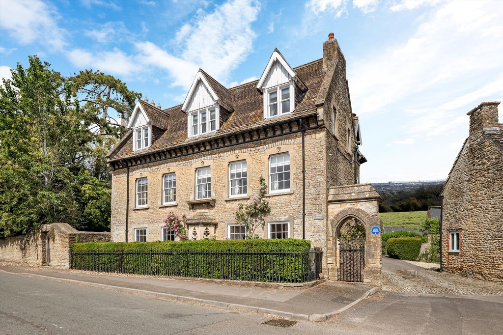 Property photo 1 of 27 Image