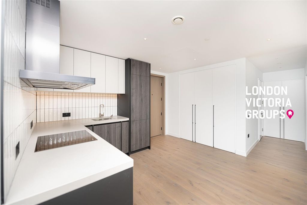 Property photo 3 of 17 1-5551.Jpg