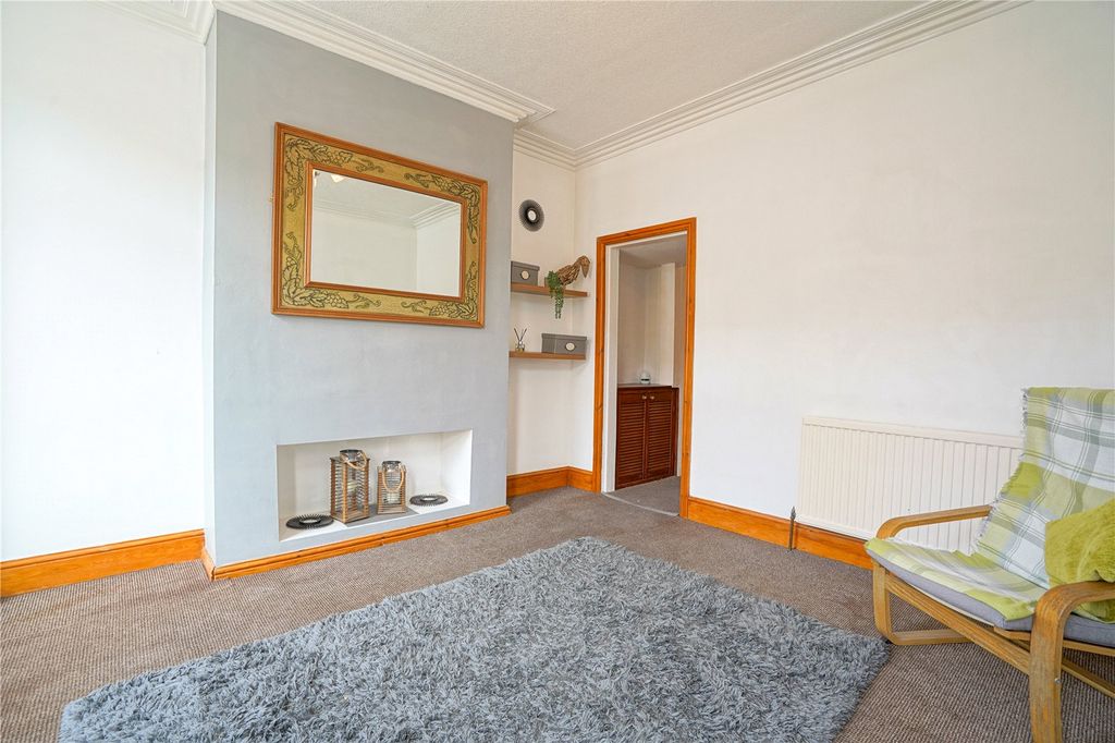 Property photo 2 of 14 Picture No. 10