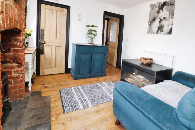 Property photo 3 of 17 Chapel Road