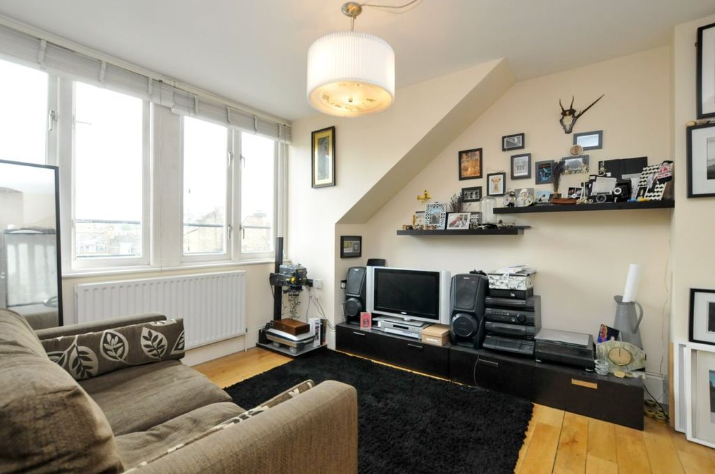 Property photo 1 of 6