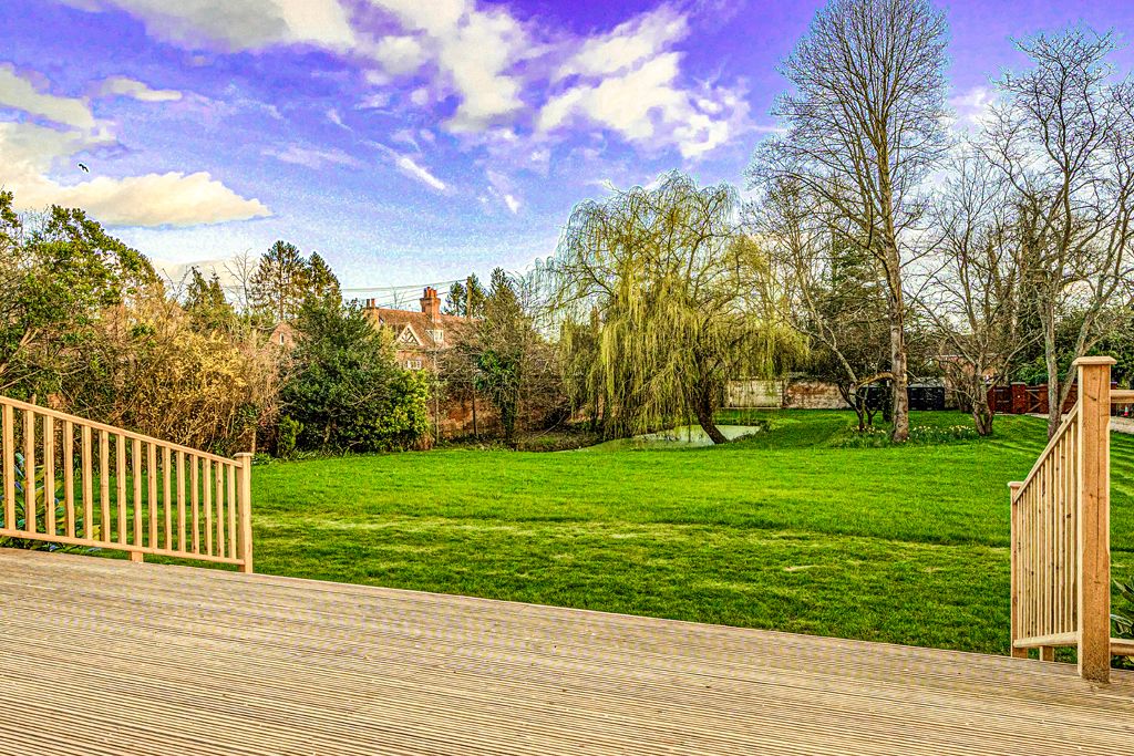 Property photo 3 of 35