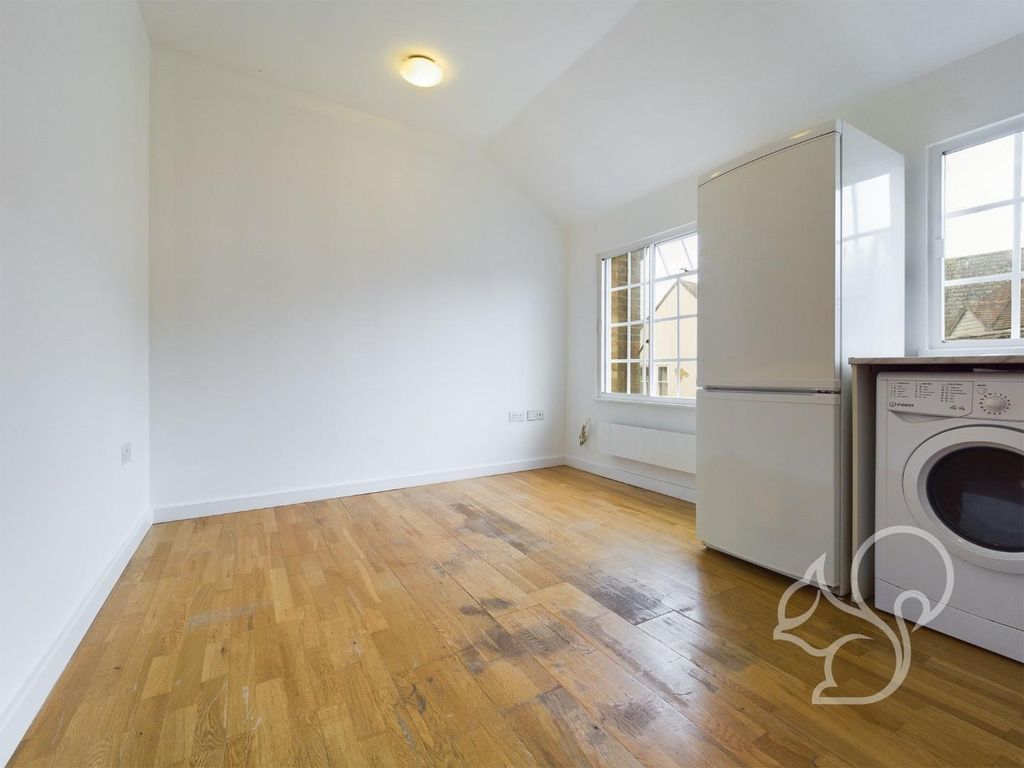 Property photo 3 of 7 Cam01254G0-Pr0036-Still001.Jpg