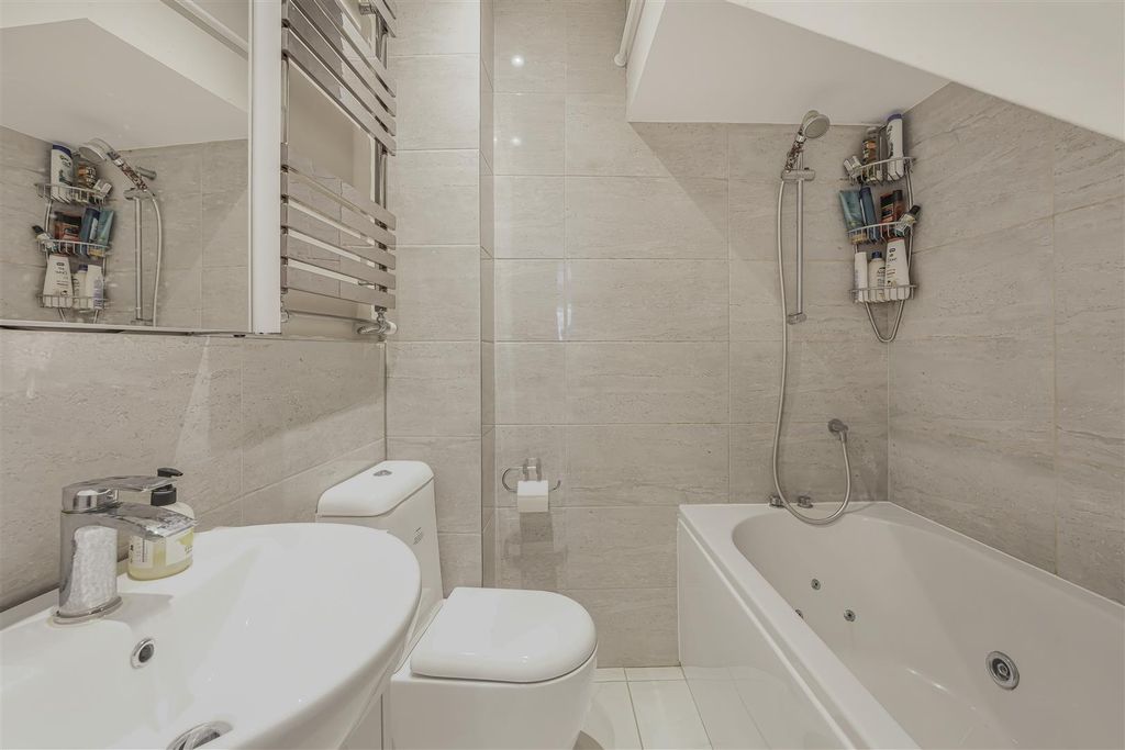Property photo 3 of 6 Bathroom