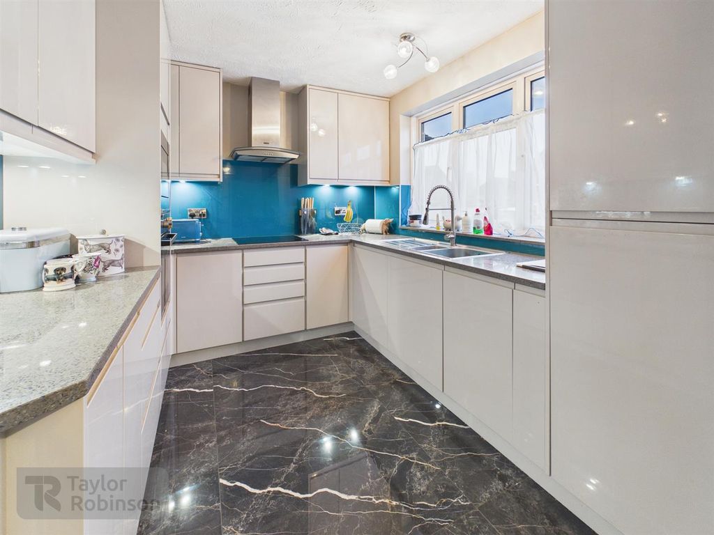 Property photo 2 of 13 Cam02600G0-Pr0652-Still018.Jpg