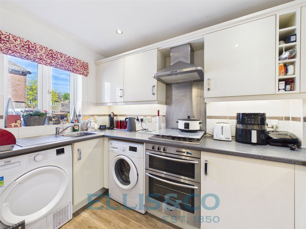Property photo 3 of 14 Picture No. 01