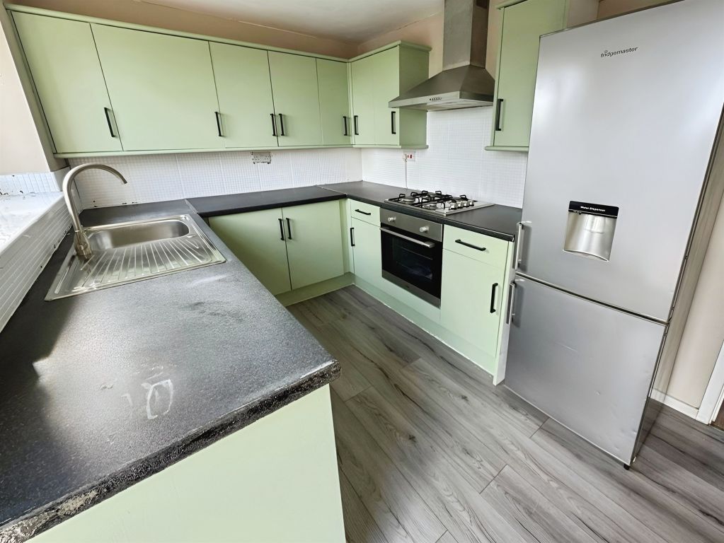 Property photo 2 of 11