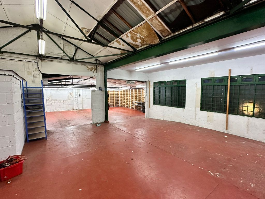 Property photo 2 of 8