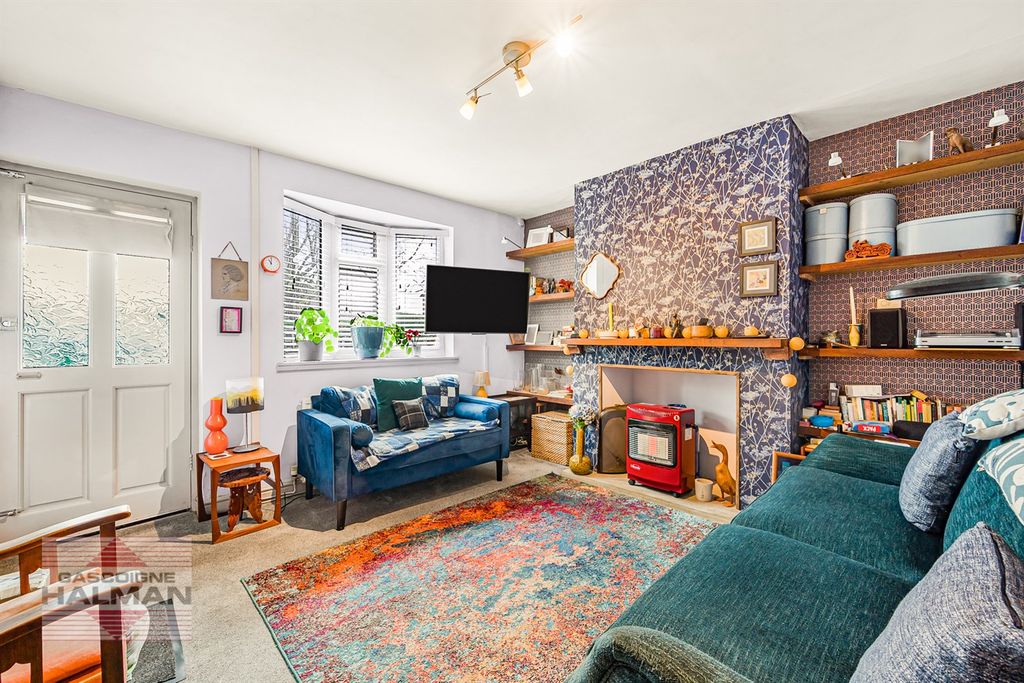 Property photo 2 of 16 Living Room