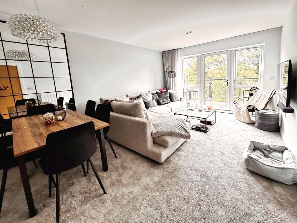 Property photo 3 of 18 Picture No. 17