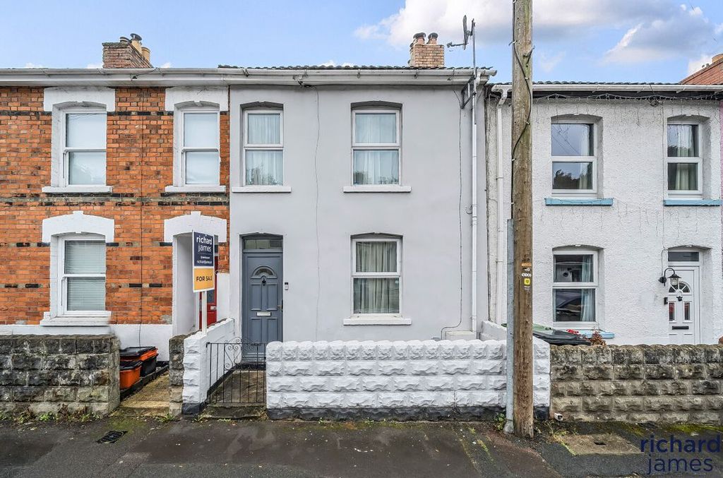 Property photo 1 of 19 E6Bd3Baad15948Bfbccd3470Cb6B7Eeb