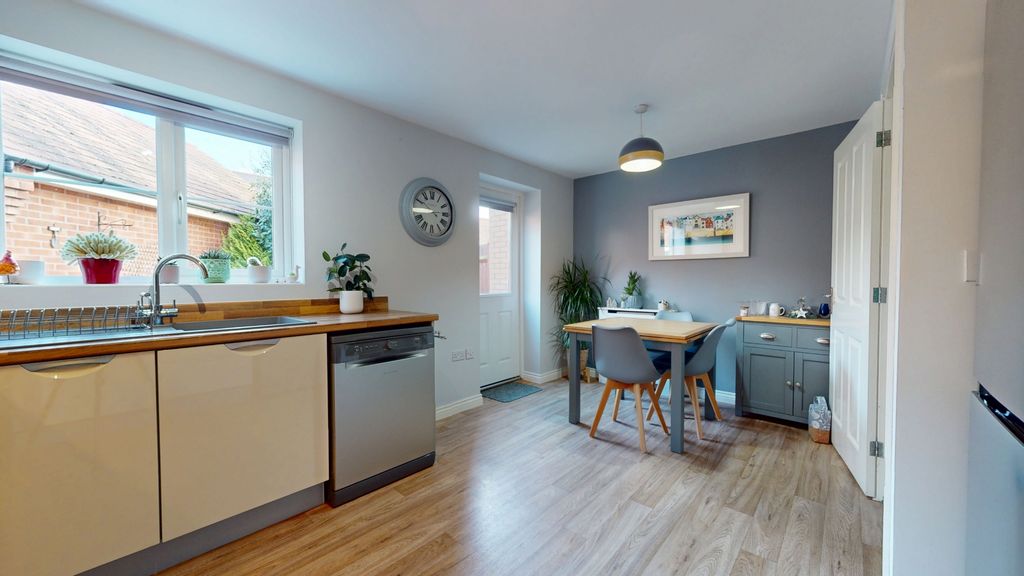 Property photo 3 of 10 Sam Harrison Way