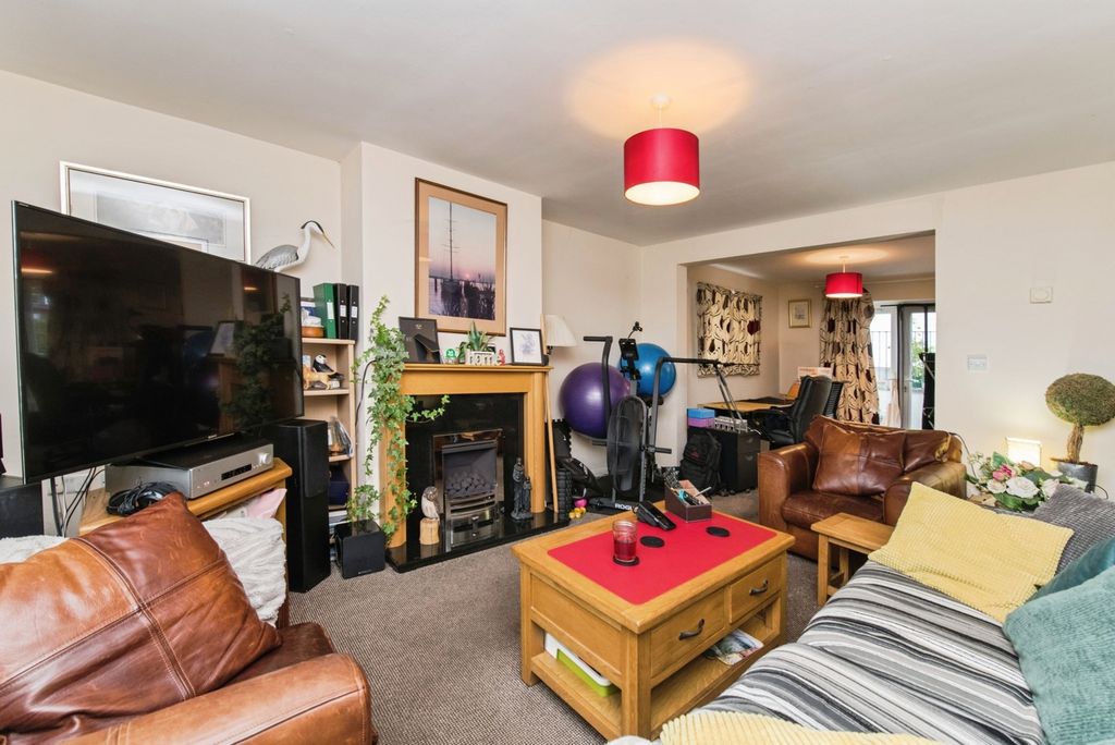 Property photo 2 of 14 Pbox-Img.Jpg