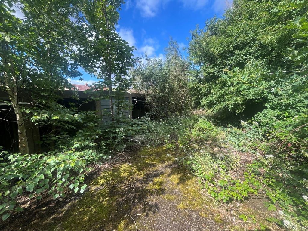 Property photo 3 of 13
