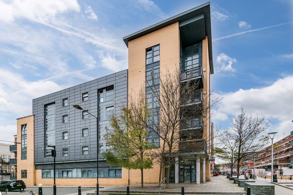 Property photo 1 of 6