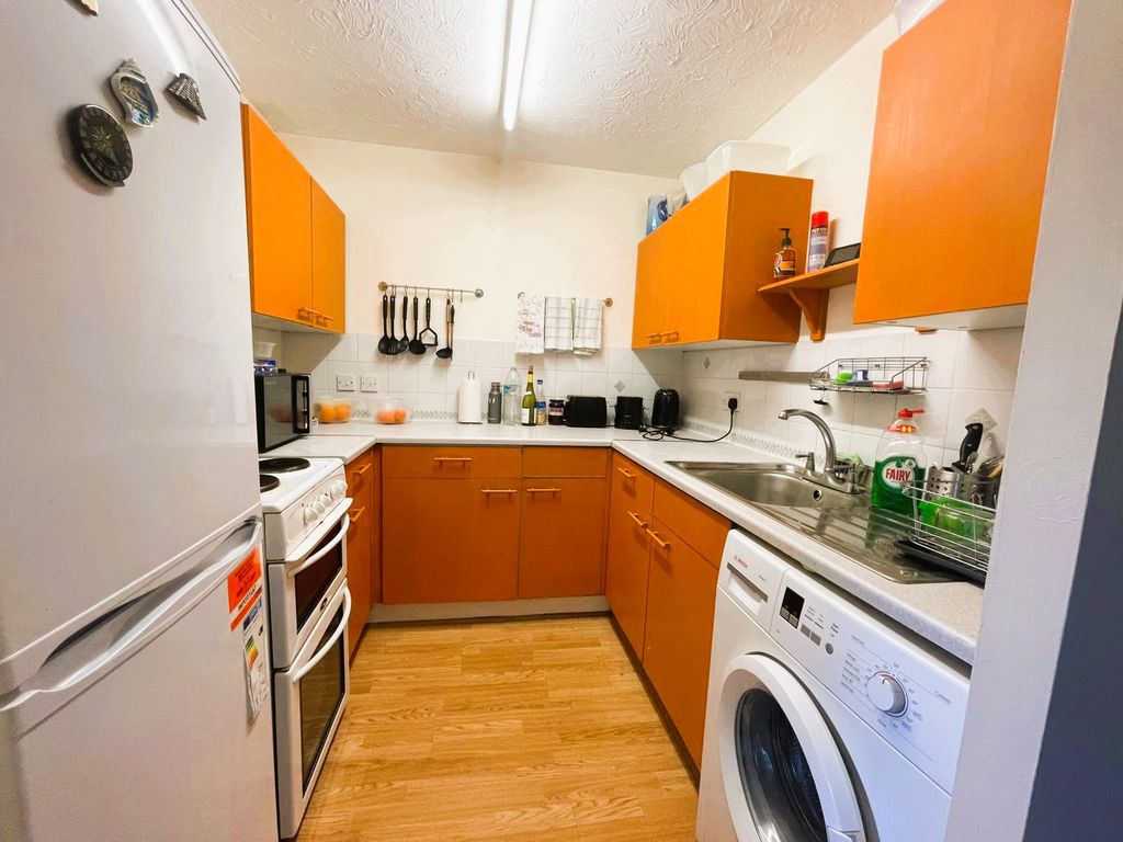 Property photo 3 of 4