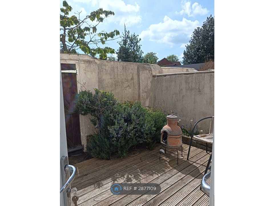 Property photo 3 of 19