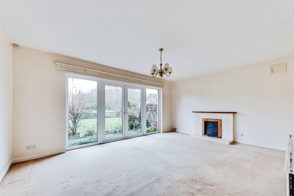 Property photo 3 of 25